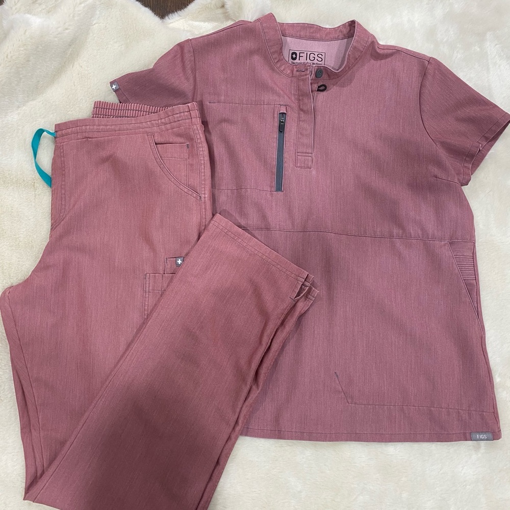 Figs scrub set